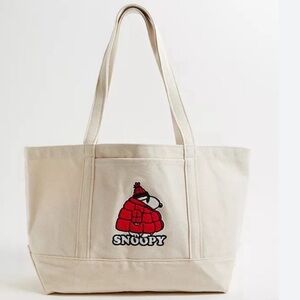 BAGGU X Peanuts Medium Heavyweight Canvas Tote With Puffer Snoopy